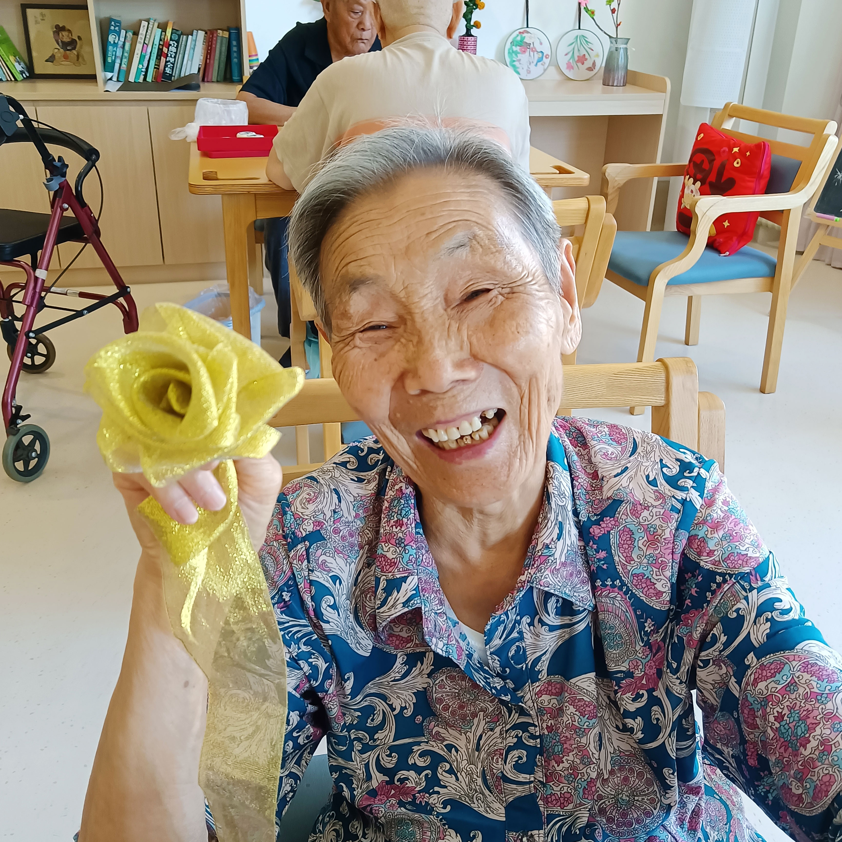 相儒养老手工活动